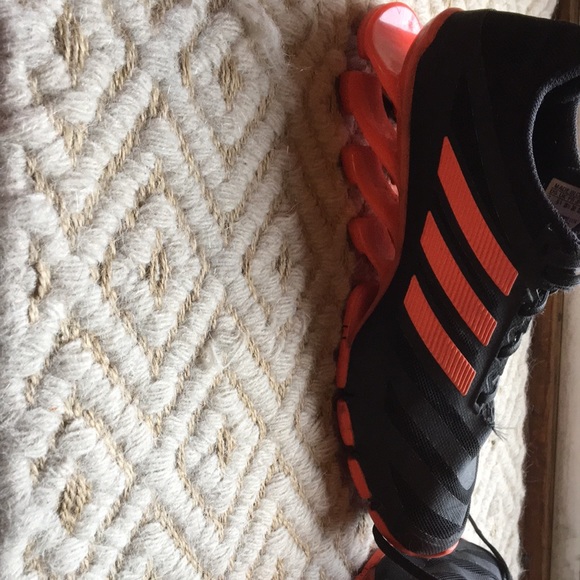 Adidas Springblade sneakers - Picture 2 of 4